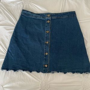 Scalloped Bottom/ Button Up Jean Skirt Size Large